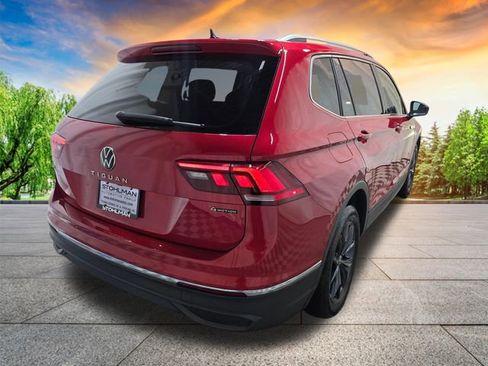 Certified 2023 Volkswagen Tiguan SE AWD/4WD image 4