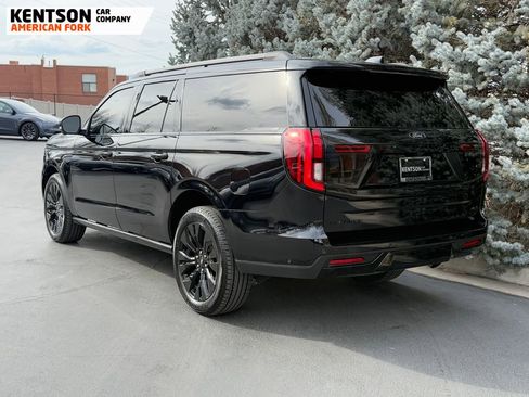 Used 2025 Ford Expedition Max Platinum w/ Stealth Appearance Package image 5