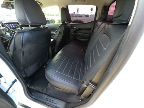 Used 2019 Chevrolet Colorado LT w/ LT Convenience Package AWD/4WD image 12