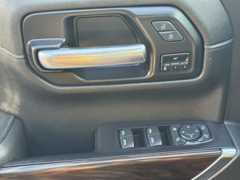 Used 2021 GMC Sierra 1500 SLT w/ SLT Convenience Package AWD/4WD image 22