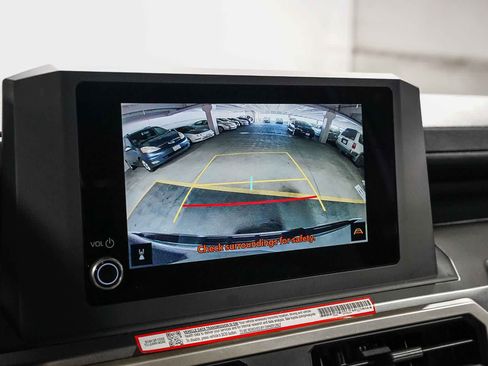Certified 2026 Toyota Tacoma SR5 AWD/4WD image 26