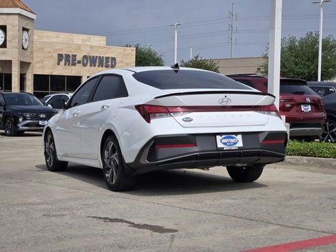 Certified 2025 Hyundai Elantra Sport FWD image 6