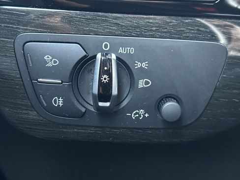 Used 2017 Audi Q7 2.0T Premium image 36