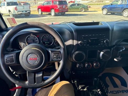 Used 2015 Jeep Wrangler Sport image 13