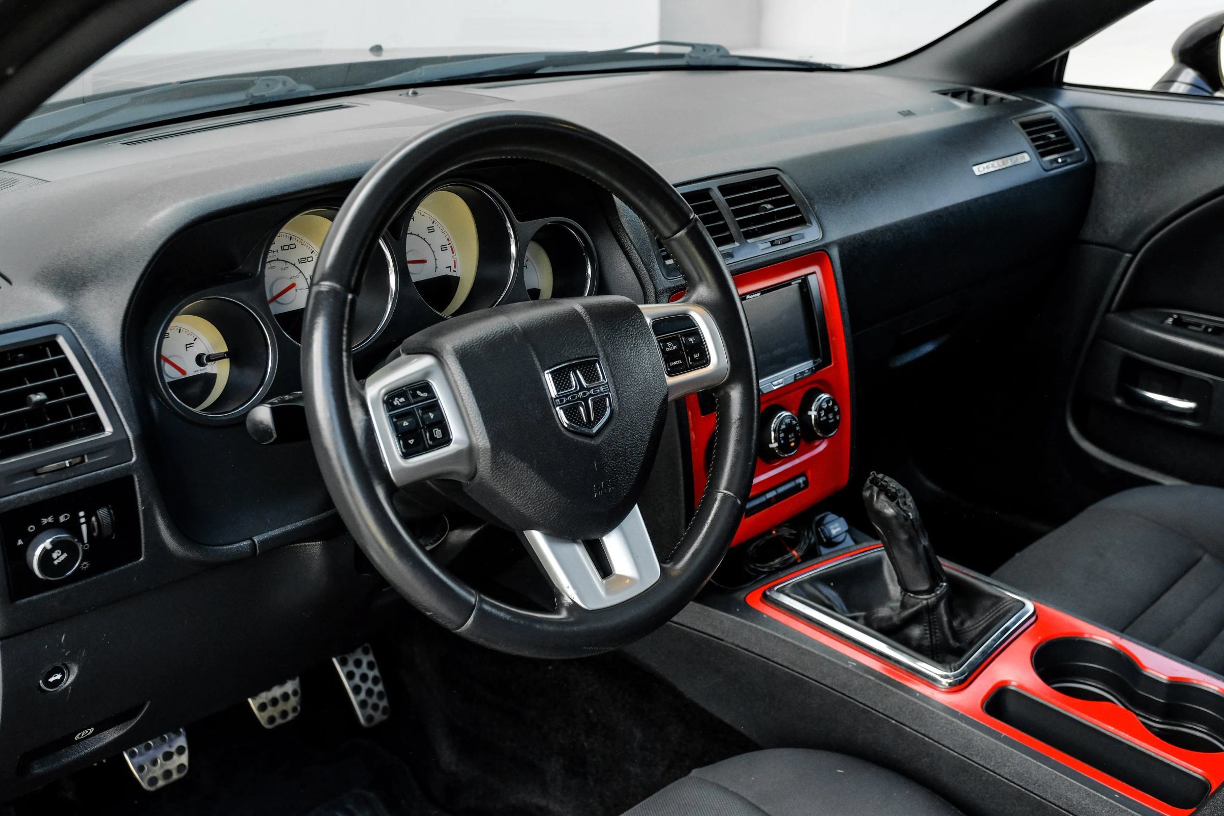 Used 2013 Dodge Challenger R/T w/ Blacktop Pkg RWD image 23