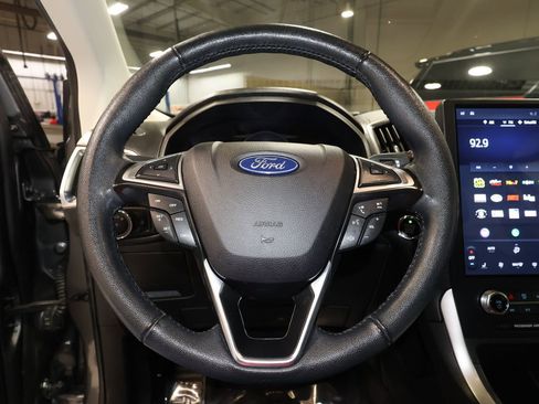 Used 2024 Ford Edge SEL image 10