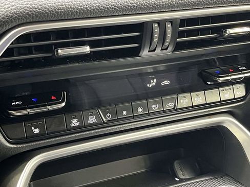 Used 2024 MAZDA CX-90 3.3 Turbo w/ Premium Package image 35