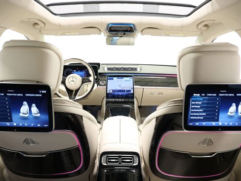 Used 2024 Mercedes-Benz Maybach S 580 S 580 4MATIC Sedan 4D image 36