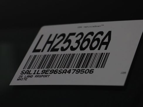 Used 2025 Land Rover Range Rover Sport Dynamic SE image 26