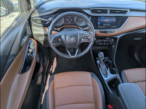Used 2020 Buick Encore GX Essence image 10