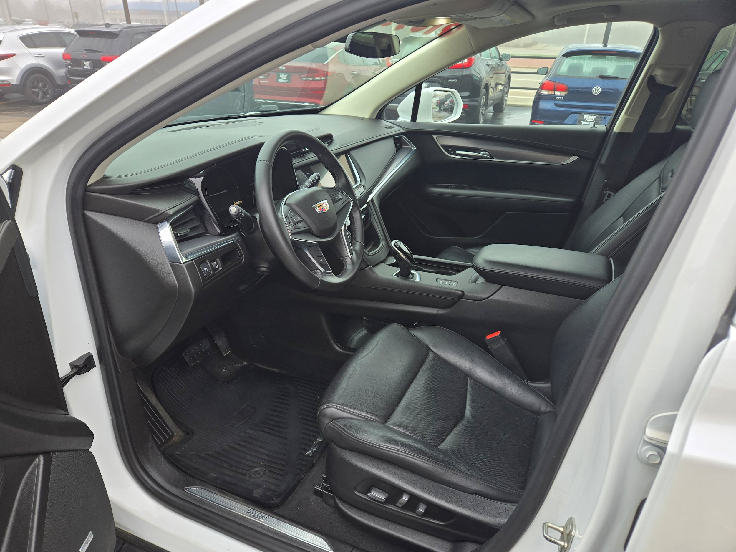Used 2018 Cadillac XT5 Luxury AWD/4WD image 4