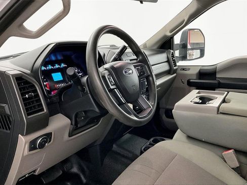 Used 2019 Ford F350 XL w/ Power Equipment Group image 16