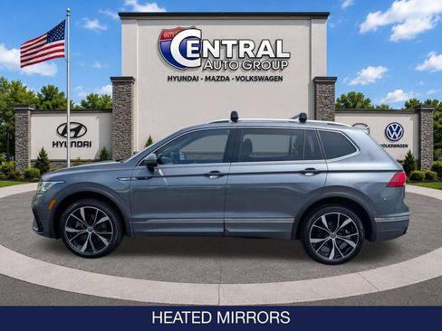 Used 2022 Volkswagen Tiguan SEL R-Line AWD/4WD image 5