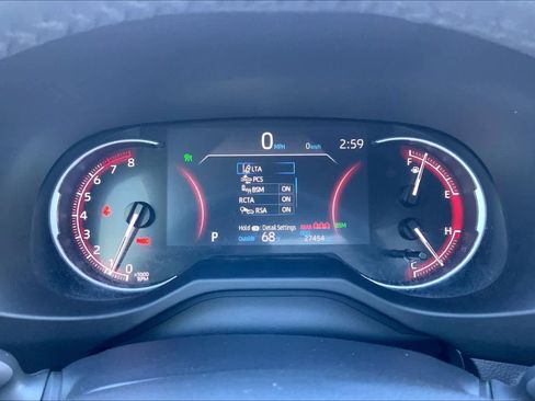 Used 2024 Toyota RAV4 XLE Premium image 25