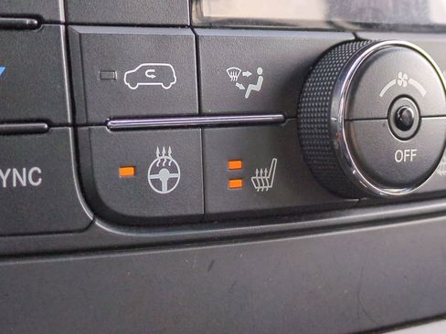 Used 2013 Dodge Grand Caravan R/T w/ Trailer Tow Group image 38