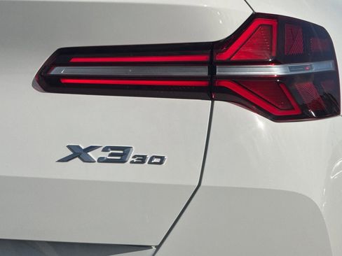 Used 2026 BMW X3 xDrive30 w/ Premium Package image 12