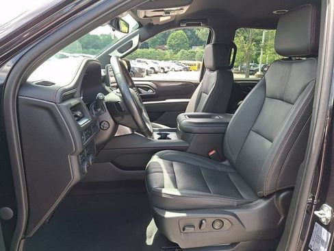 Used 2023 Chevrolet Tahoe RST w/ RST Performance Edition AWD/4WD image 2