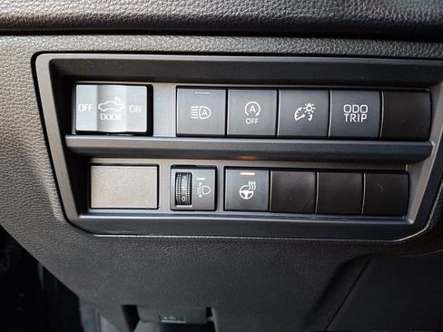 Used 2022 Toyota Tundra SR5 AWD/4WD image 24