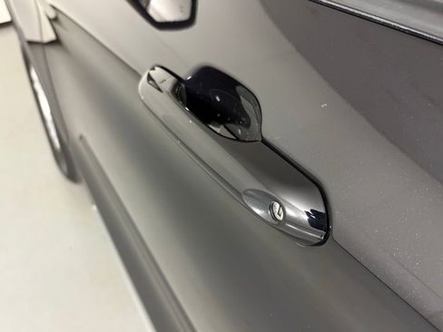 Used 2024 Ford Explorer XLT w/ Equipment Group 202A image 12