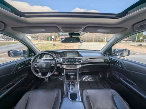 Used 2015 Honda Accord EX-L image 19