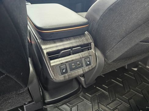 Used 2023 Nissan Ariya PREMIERE image 15