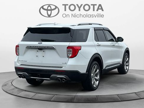 Used 2020 Ford Explorer Platinum w/ Premium Technology Package image 6