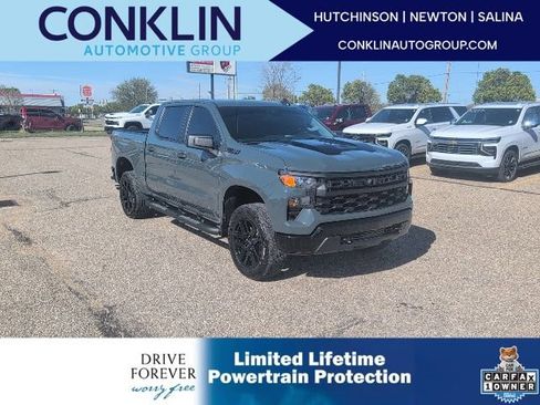 Used 2025 Chevrolet Silverado 1500 Custom Trail Boss w/ Turbomax Blackout Package image 1