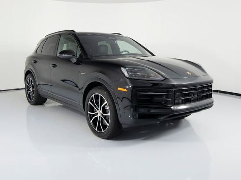New 2026 Porsche Cayenne E-Hybrid image 11