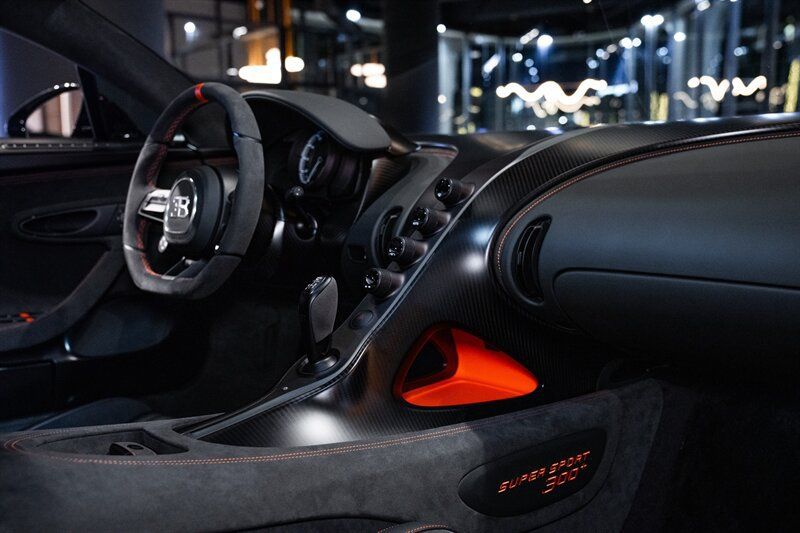 Used 2022 Bugatti Chiron Super Sport AWD/4WD image 54