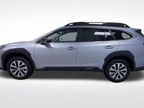 Used 2024 Subaru Outback Premium AWD/4WD image 5