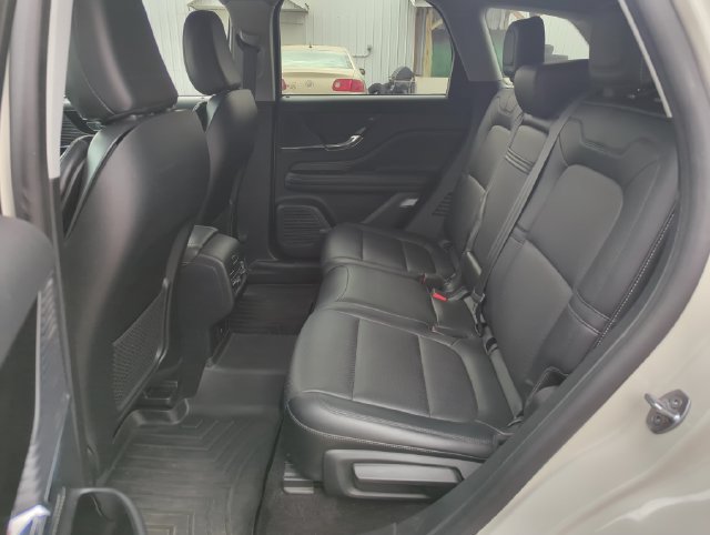 Used 2021 Lincoln Corsair AWD w/ Equipment Group 101A image 31