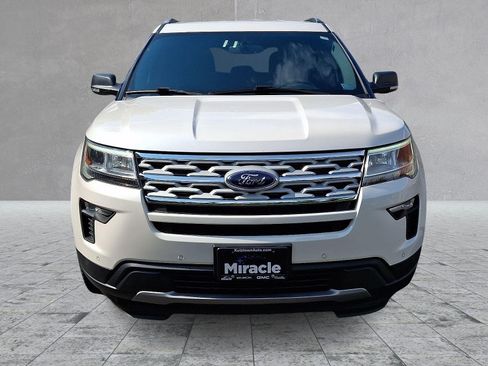 Used 2019 Ford Explorer XLT w/ Equipment Group 202A AWD/4WD image 2