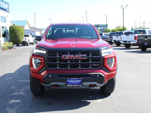 Used 2023 GMC Canyon AT4 w/ Technology Package AWD/4WD image 10
