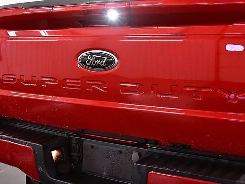 Used 2024 Ford F350 Lariat w/ Lariat Ultimate Package image 13