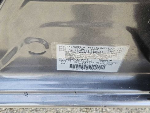 Used 2016 Nissan Versa SL image 30