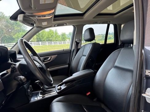 Used 2010 Mercedes-Benz GLK 350 4MATIC image 9