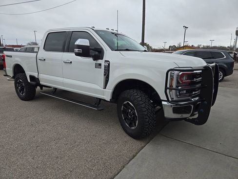 Used 2025 Ford F250 King Ranch w/ Tremor Off-Road Package image 19