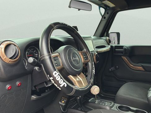 Used 2016 Jeep Wrangler Sport image 33