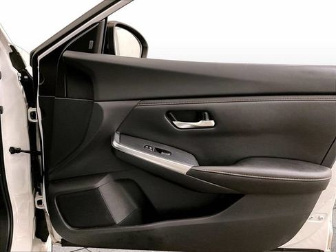 Used 2020 Nissan Sentra SR w/ Lighting Package FWD image 23