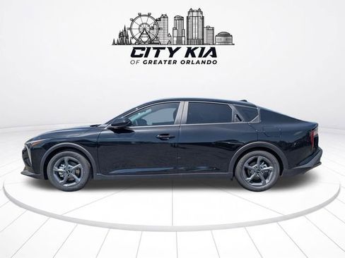 New 2026 Kia K4 FWD image 2