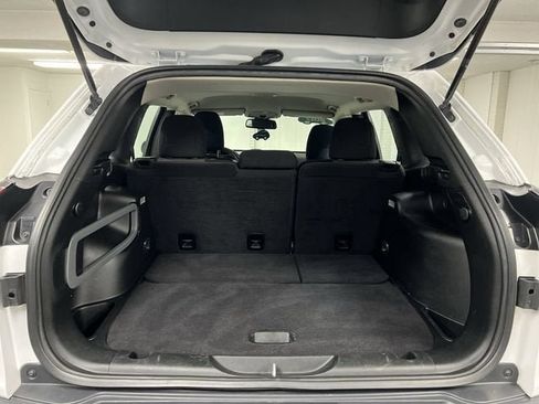 Used 2017 Jeep Cherokee Sport AWD/4WD image 22
