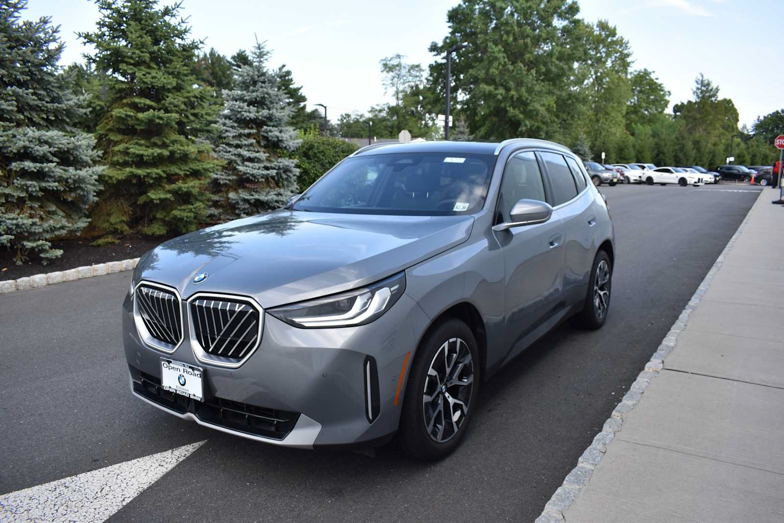 Used 2026 BMW X3 xDrive30i w/ Convenience Package AWD/4WD image 3