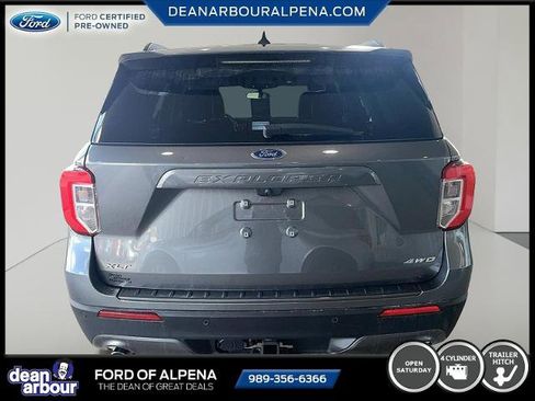 Certified 2023 Ford Explorer XLT w/ Equipment Group 202A AWD/4WD image 3