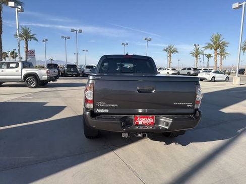 Used 2014 Toyota Tacoma PreRunner w/ TRD Sport Package RWD image 6