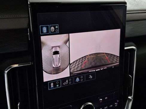 Used 2024 GMC Acadia Elevation FWD image 14