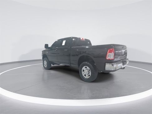 Used 2024 RAM 3500 Tradesman w/ Chrome Appearance Group image 6