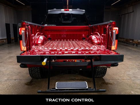 Used 2026 Ford F250 Platinum w/ Platinum Plus Package image 9