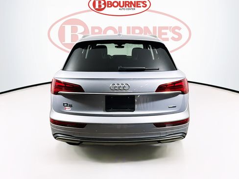 Used 2023 Audi Q5 2.0T Premium w/ Convenience Package AWD/4WD image 8