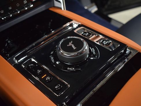 New 2026 Rolls-Royce Cullinan image 34