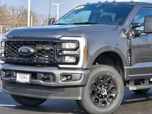 New 2026 Ford F250 XLT w/ XLT Premium Package image 2